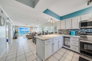 Fridge, microwave, oven, stovetop - Regency Towers 611 Heated Pool, Tiki Bar, Gym, FREE Beach Service, Golf&Perks (Panama City Beach)