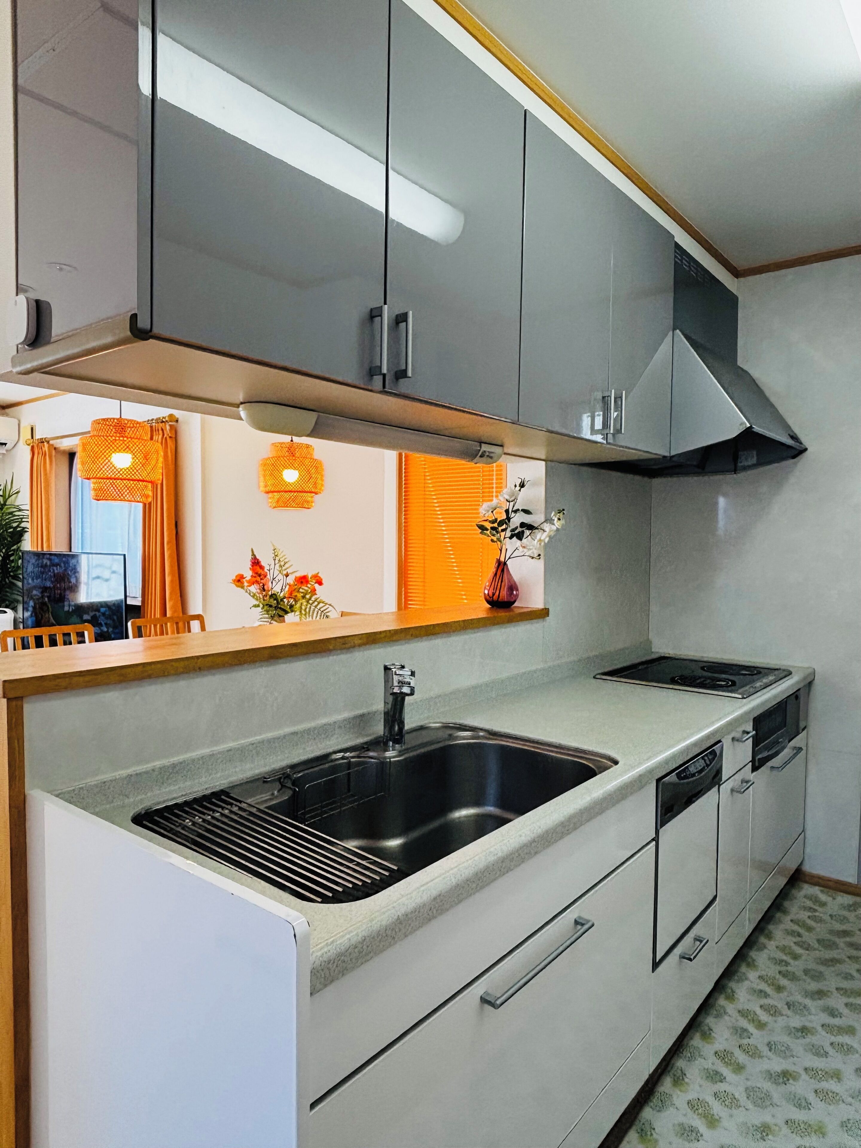 Hus, 4 soverom, kjøkken, byutsikt | Eget kjøkken | Kjøleskap på fellesområdet, mikrobølgeovn på fellesområdet og ovn