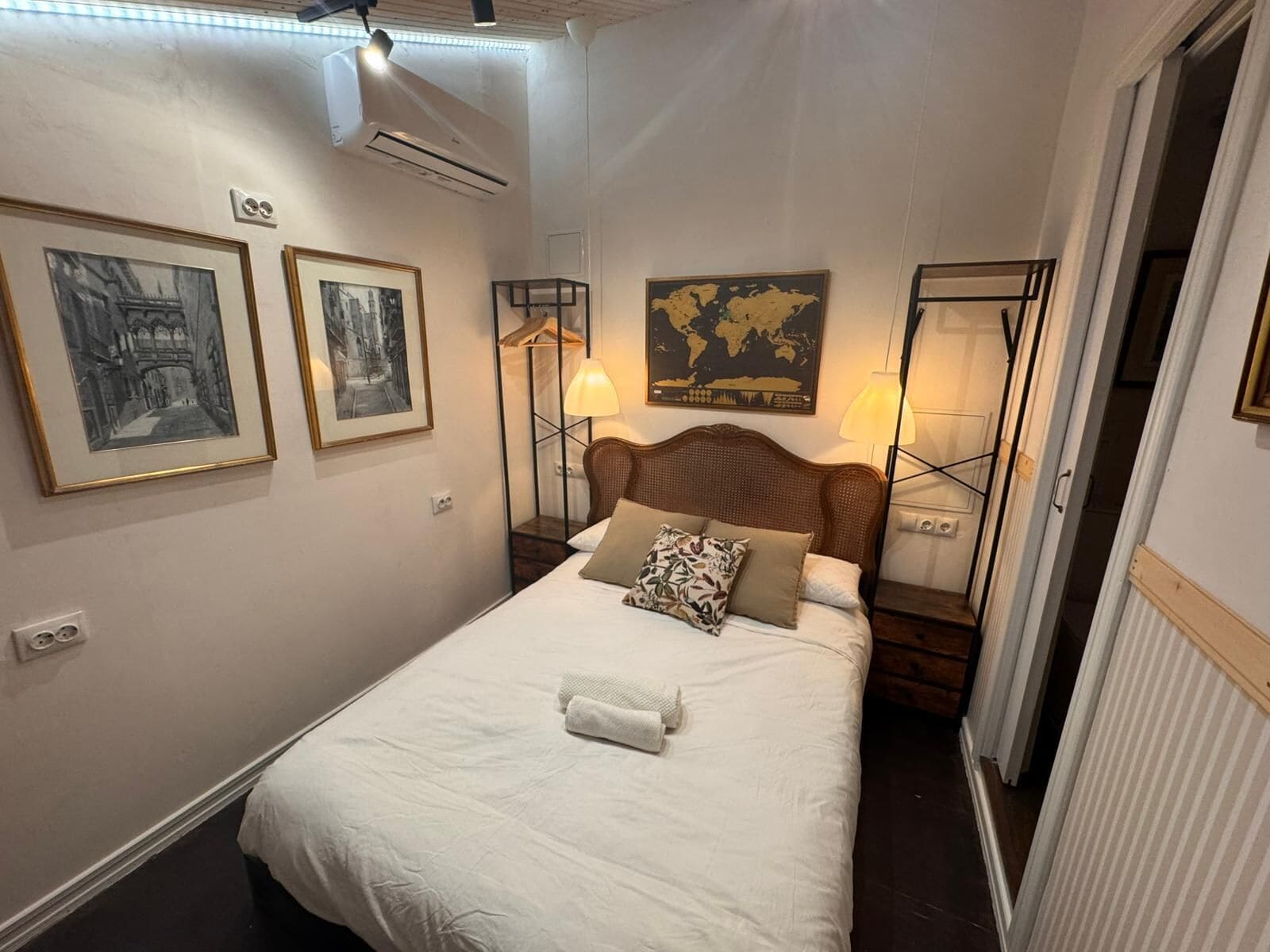 Laptop workspace, free WiFi, bed sheets