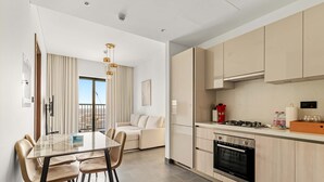 House | 1 bedroom, Internet - Brand-new 1BR at The Crest With Pool Gym Parking (Dubai)