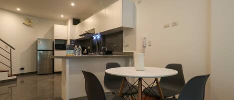 1 غرفة نوم وخدمة الإنترنت