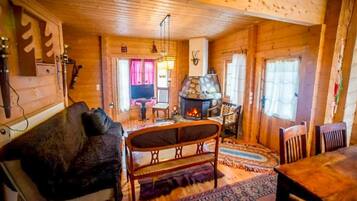 House | 2 bedrooms, Internet