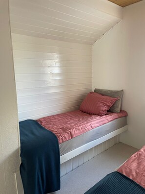 2 間睡房、熨斗/熨衫板、可攜式嬰兒床、免費 Wi-Fi