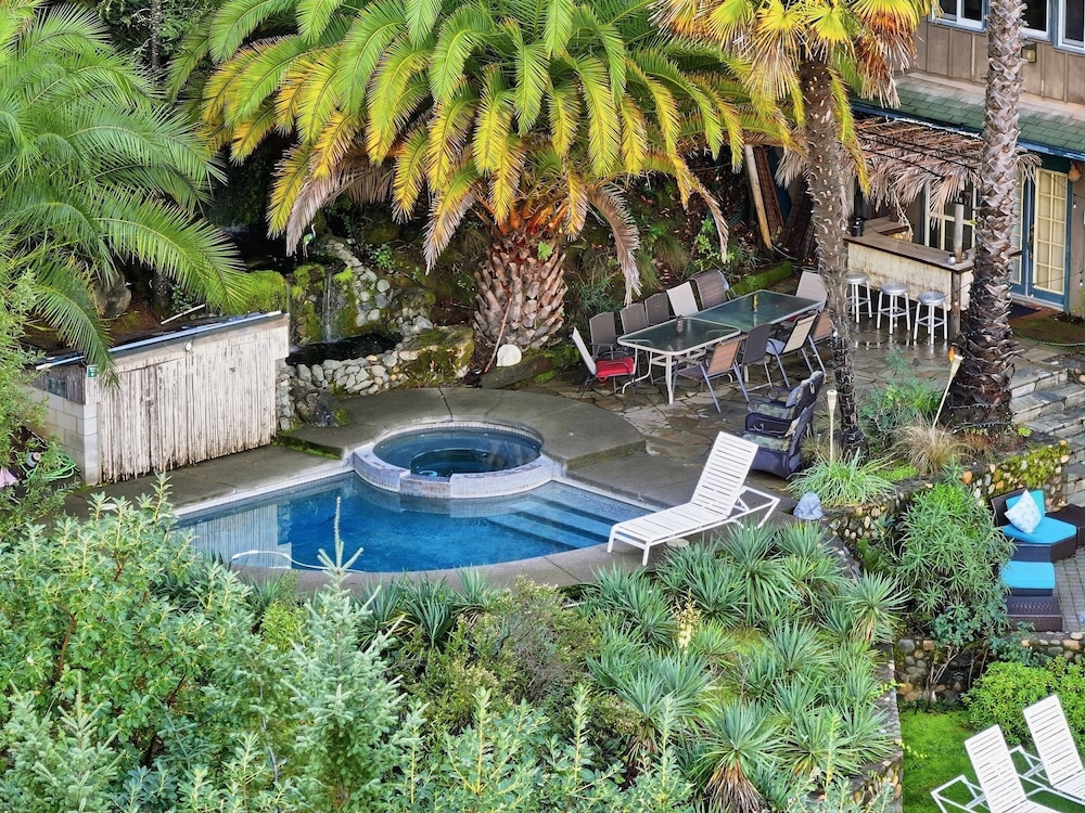 Alexander Valley Lodge by null