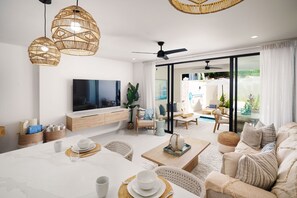 Nhà liên kế, 2 phòng ngủ | Khu phòng khách