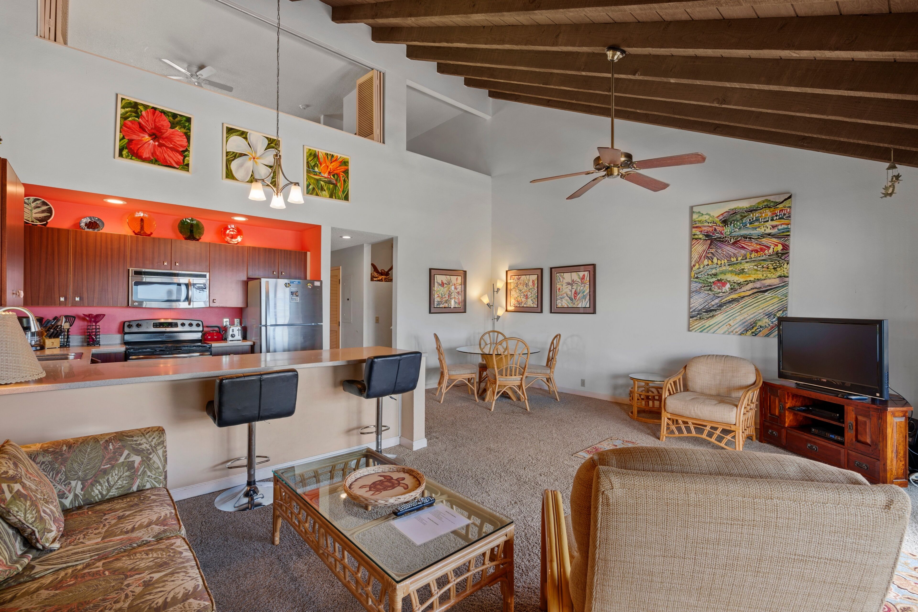Condo, 2 chambres | Aire de séjour