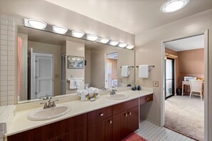 Condo, 2 Bedrooms | Bathroom - Maui Kamaole, #h-208 2 Bedroom Condo (Kihei)