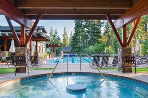 House, 3 Bedrooms | Pool - Martis Landing 3 Bedroom Home (Truckee)