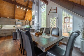 House, 3 Bedrooms | Dining - Martis Landing 3 Bedroom Home (Truckee)