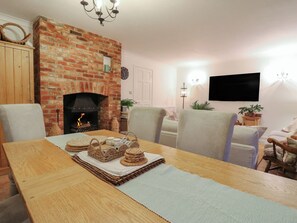 Dining - Berkley Cottage (Colchester)