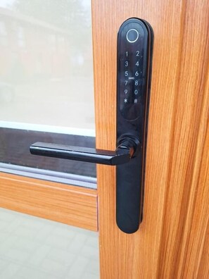 Pintu masuk interior
