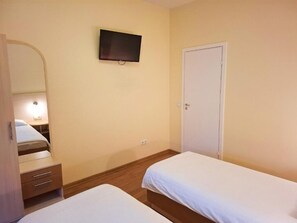 Standard Double Room | Living area - Luna Marijampolė (Marijampole)