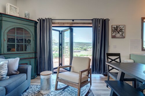 Black Hills Tiny Resort Modern Farm Side