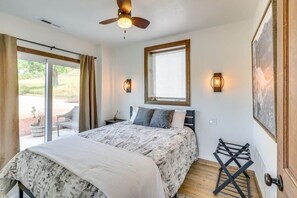 2 bedrooms, WiFi, bed sheets