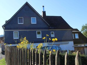 Exterior - Apartment Schrichten, 73 sqm, 1 Bedroom, Up to 4 Guests (Schmallenberg)