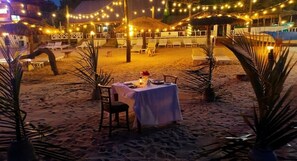 Private beach, white sand, beach bar