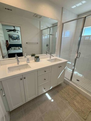 Shower, hair dryer, towels, soap - Walkable 3-bedroom townhome in Otay Ranch Chula Vista (Chula Vista)