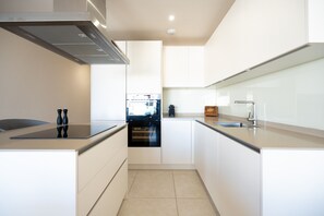 Coffee/tea maker, fridge, oven, dishwasher - La Cala Lotus - New 3 Bed Apartment (La Cala de Mijas)
