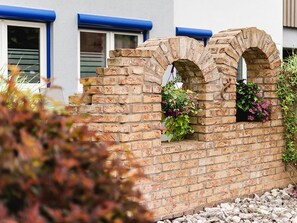 Exterior detail - Apartment 'Storchenaue' with Shared Terrace, Balcony and Wi-Fi (Wächtersbach)