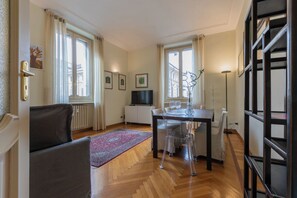 Appartamento Basic, balcone | Sala da pranzo