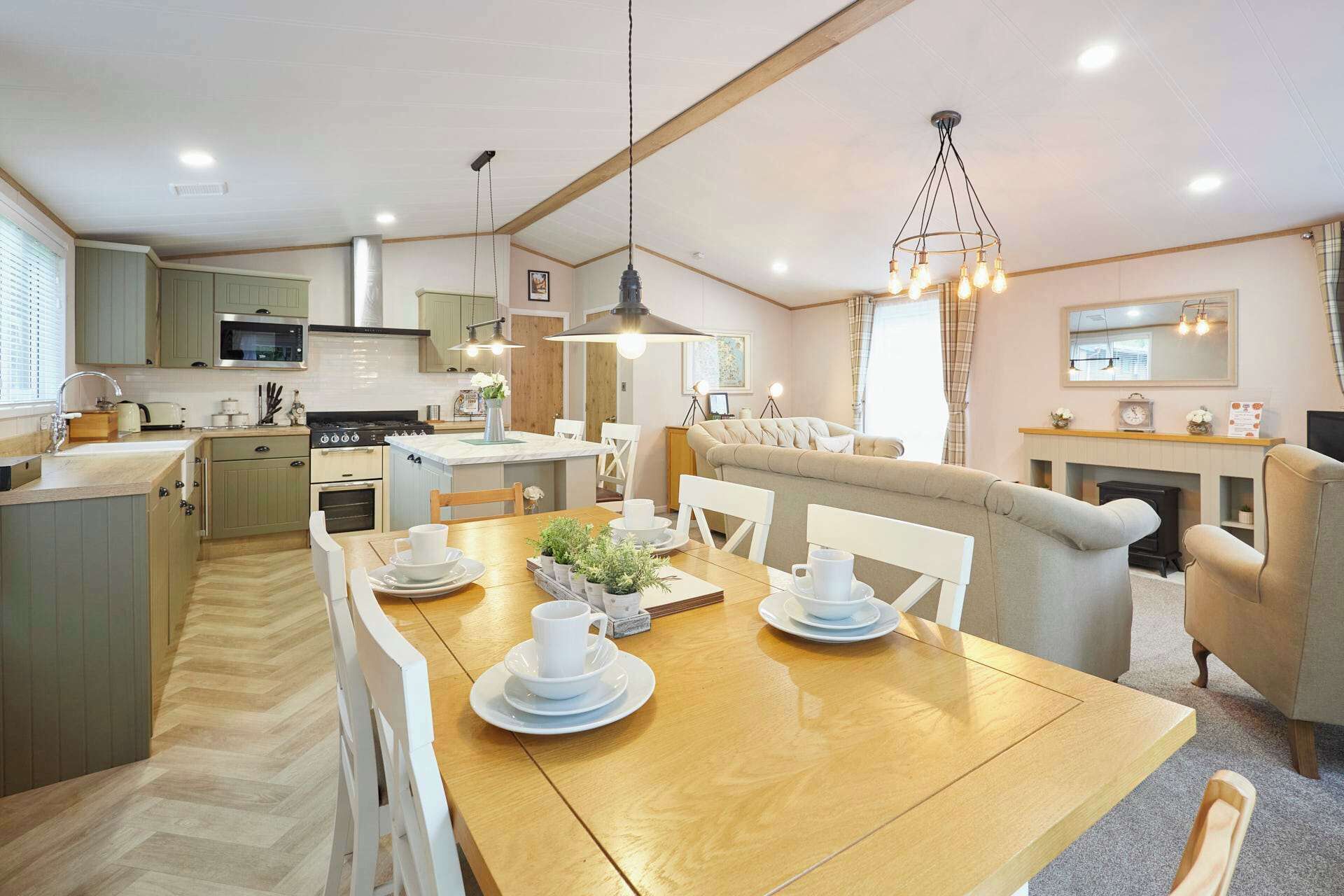 The White Rose Lodge, Allerthorpe Golf & Country Park, York - Host & Stay