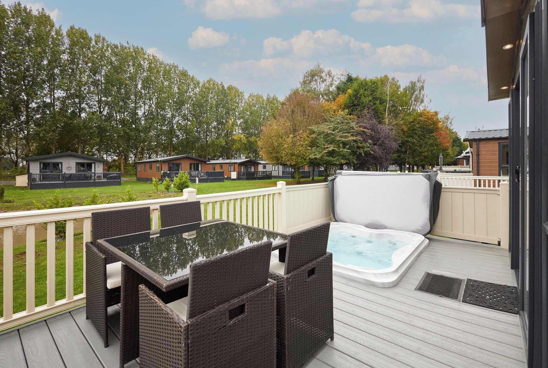 Baker's Lodge,  Allerthorpe Golf & Country Park, York - Host & Stay