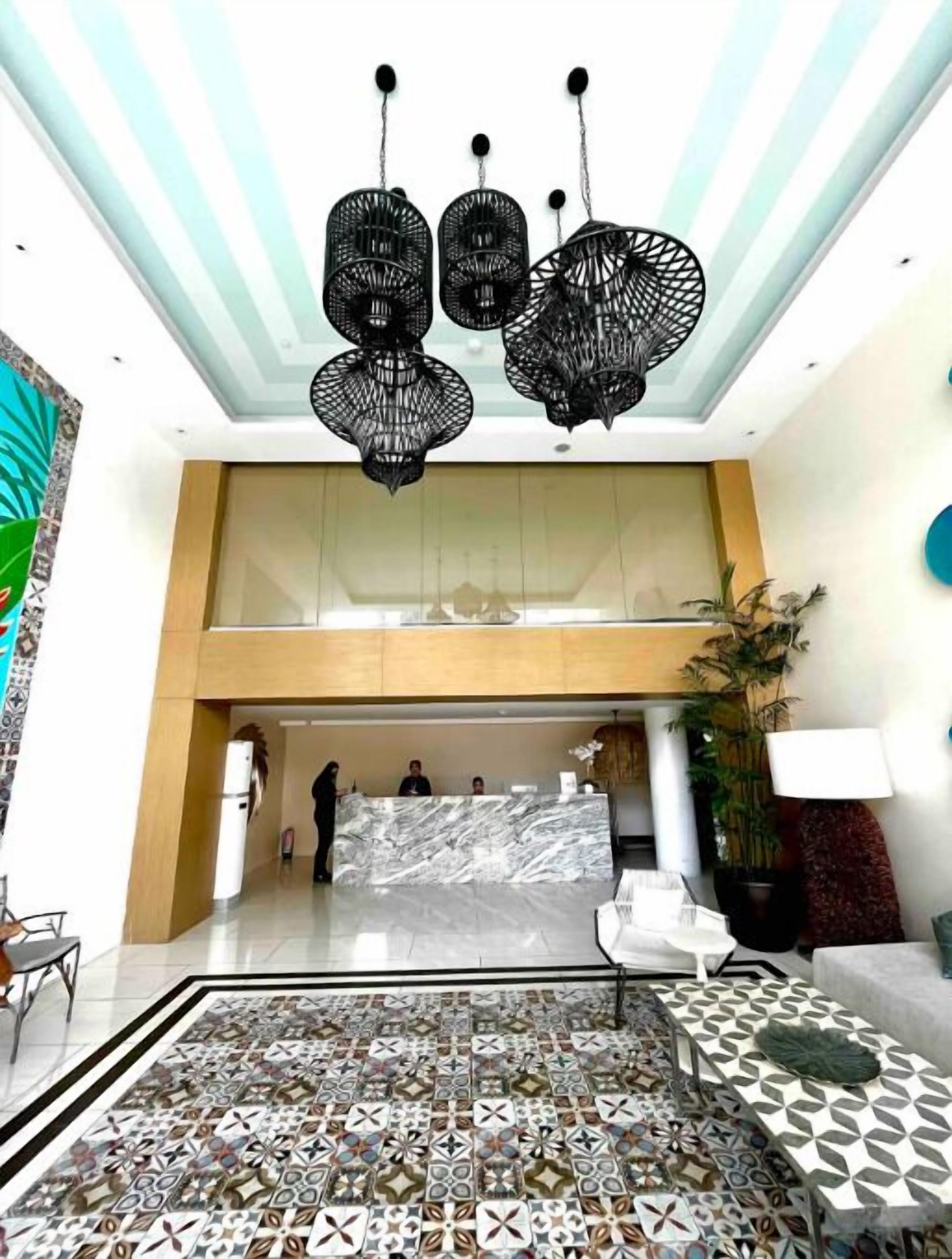 Mostrador para check-in y check-out