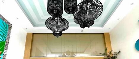 Sisään- ja uloskirjautumisautomaatti