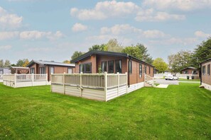 Exterior - Host & Stay | Lucky Lodge (Pocklington)