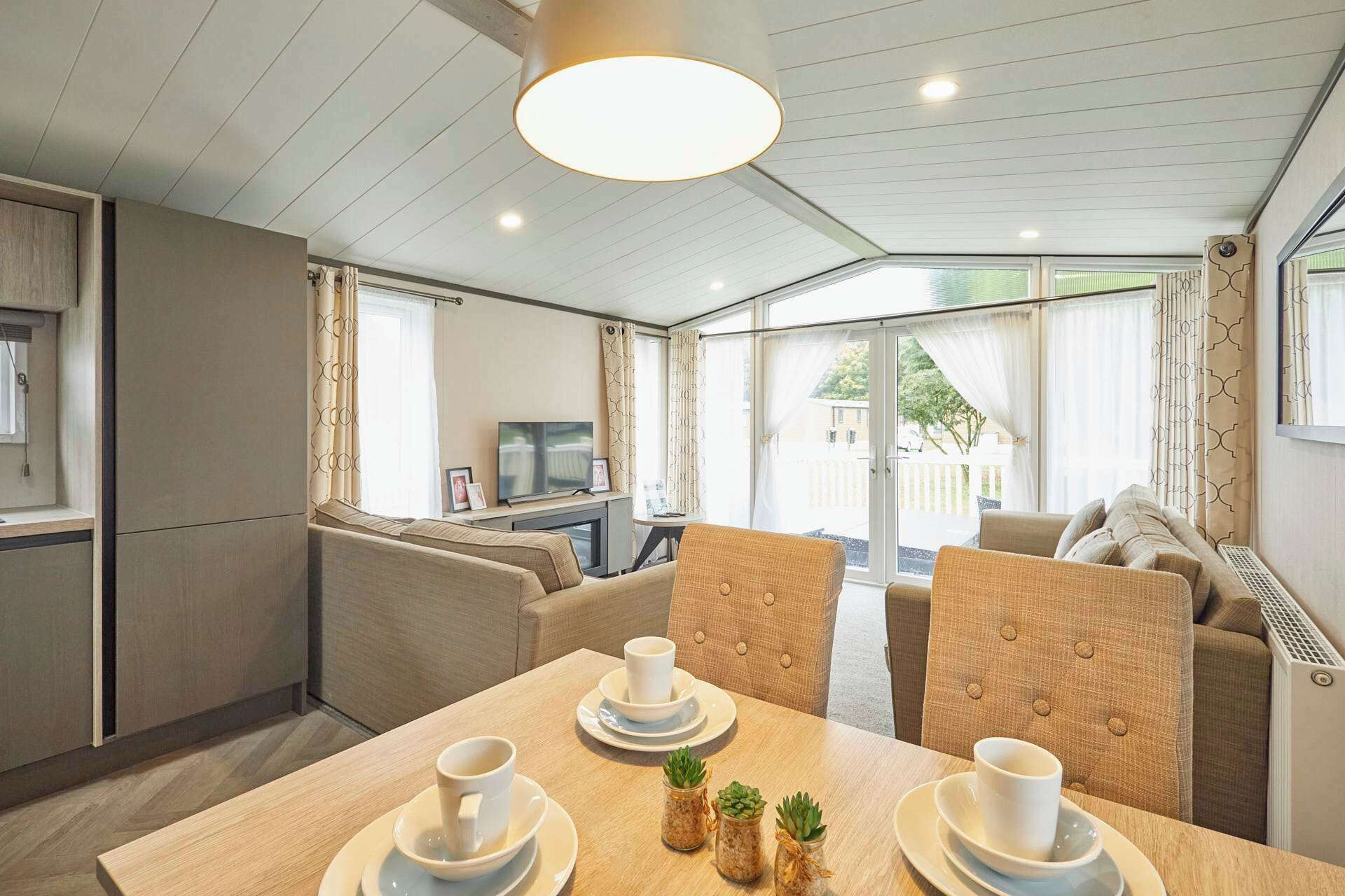 Falconers Lodge,Allerthorpe Golf & Country Park, York - Host & Stay