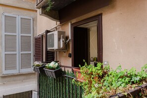 Exterior - VivimiHome - Corso Como 9 (Milan)