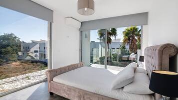 3 camere, Wi-Fi, lenzuola