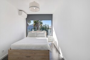 3 bedrooms, WiFi, bed sheets - Villa 'Pêra By Gabi Miguel' with Private Pool, Wi-Fi and Air Conditioning (Pêra)