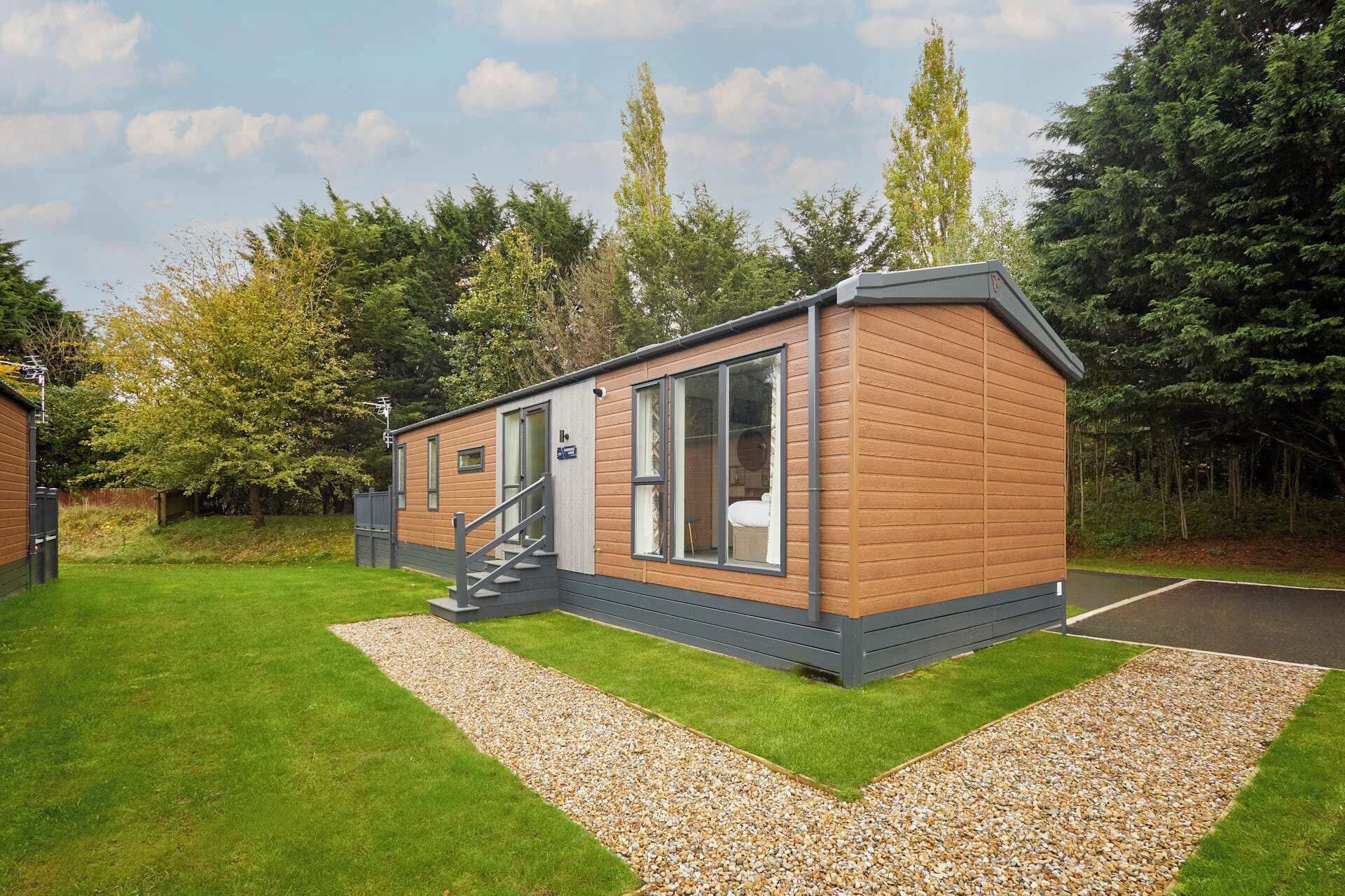 23 Sandy Lane, Allerthrope Golf & Country Park, York - Host & Stay 