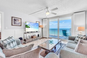 Smart TV - 🌞2 Beachfront Condos Side by Side🌴Sand Castle II 2601/2602🐬 Pool/Hot Tub (Indian Shores)