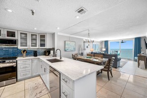 Coffee/tea maker, fridge, microwave, oven - 🌞2 Beachfront Condos Side by Side🌴Sand Castle II 2601/2602🐬 Pool/Hot Tub (Indian Shores)