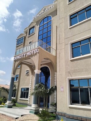 Exterior - Dencity Hotel Mandera (Mandera)