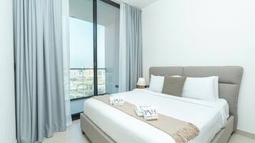 Exclusief appartement, uitzicht op de stad | Een kluis op de kamer, verduisterende gordijnen, geluiddichte muren