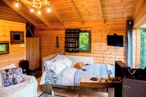 Room - Kedra Village Cozy Chalet - Mountain Getaway (Pougakia, Kedra 350 03, Greece)