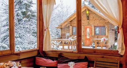 Kedra Village Treehouse - Peaceful Forest Views