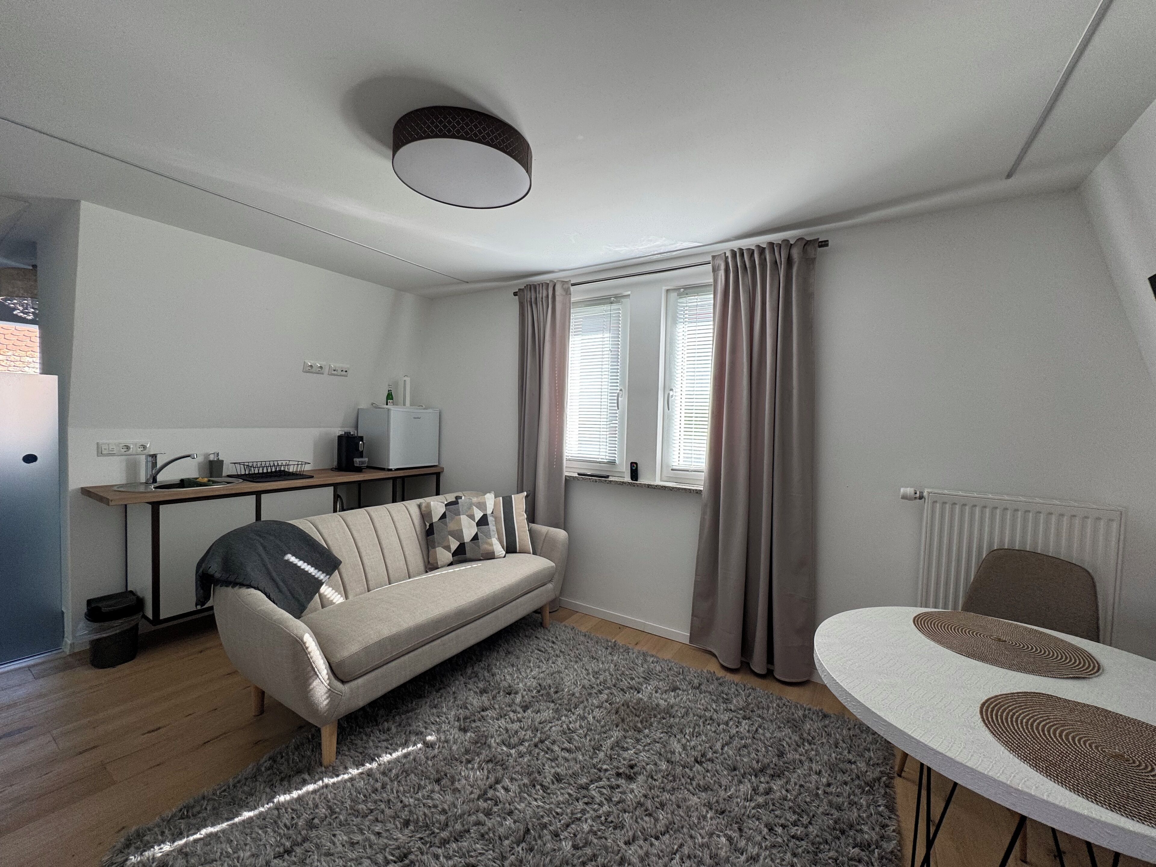 Fichtelgebirge: Modernes Appartement In Stadtrandlage Und Sehr Naturnah - Marktredwitz