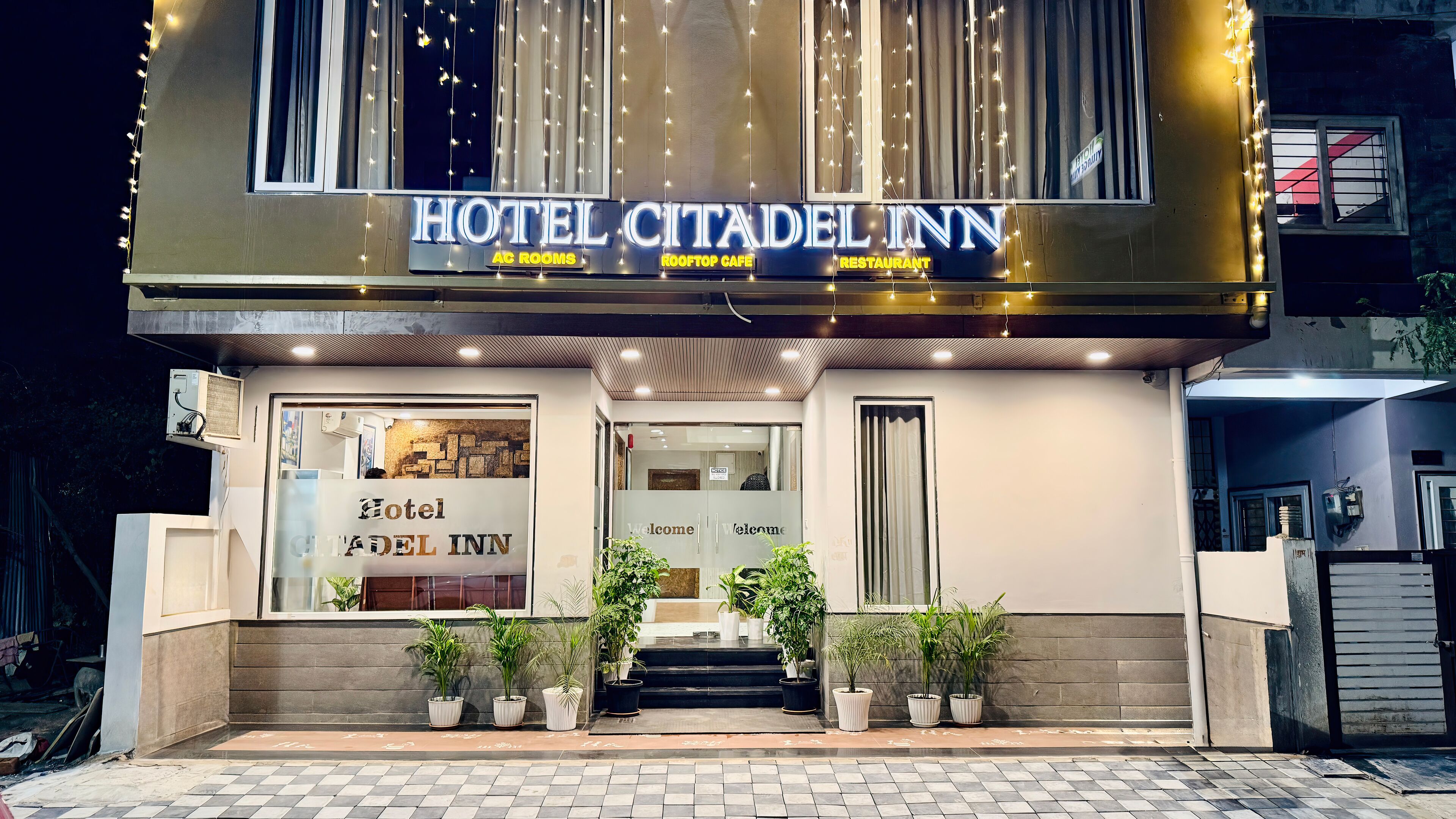 Majoituspaikan sisäänkäynti