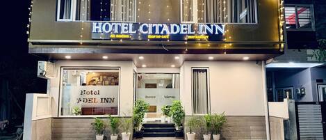 Majoituspaikan sisäänkäynti