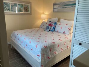 2 slaapkamers, een strijkplank/strijkijzer, wifi, beddengoed