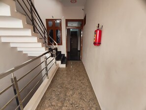 Living area - HOTEL PRICELESS AMITY UNIVERSITY LUCKNOW (Lucknow)