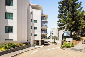 Front of property - Burleigh Bliss Coastal Hideaway (Burleigh Heads)
