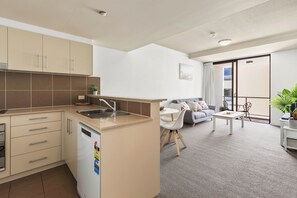 Apartment, Balcony | Private kitchen | Toaster - Burleigh Bliss Coastal Hideaway (Burleigh Heads)