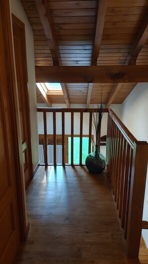 Interior - Holiday Home 'Casa Pepe Baltarga' with Mountain View, Private Terrace and Wi-Fi (Bellver de Cerdanya)