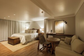 Phòng Suite | Két bảo mật tại phòng, màn/rèm cản sáng, phòng cách âm 