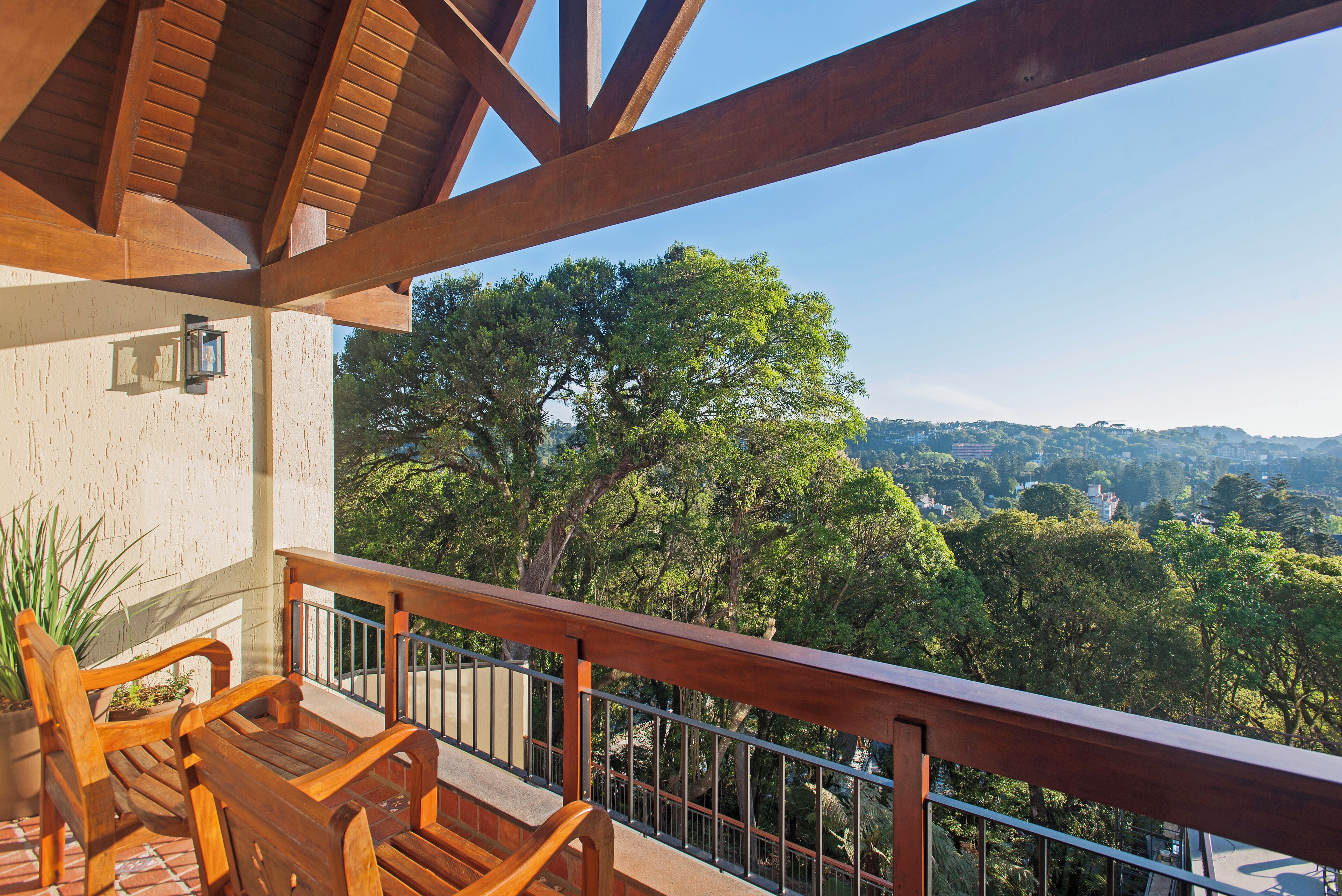 Caja de seguridad en la habitación y cortinas blackout 